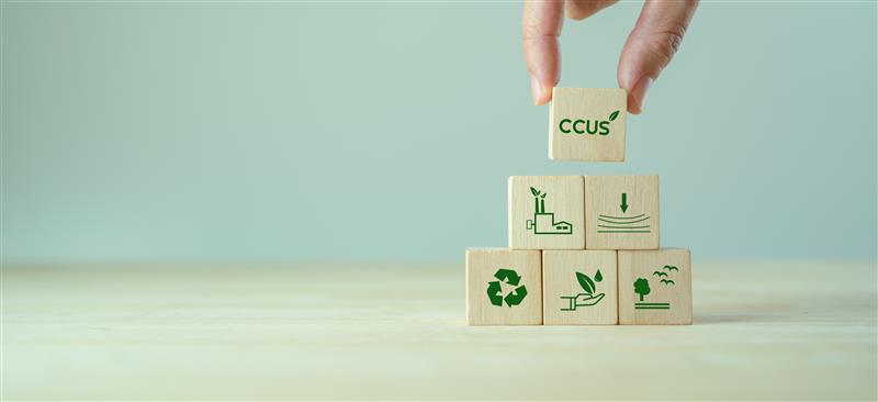 Illustration showing collaboration across the green hydrogen value chain—from production to application